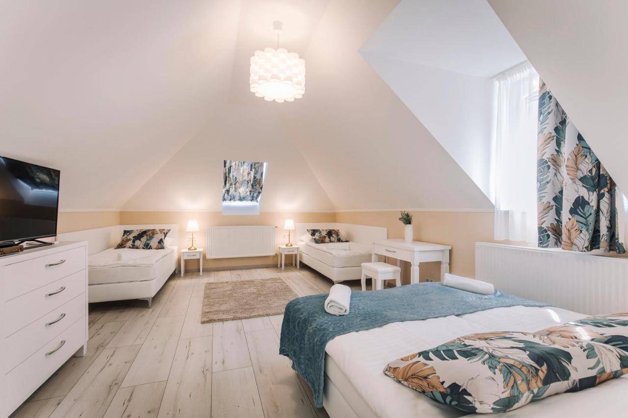 Soho Apartmanhaz 杰尔 外观 照片