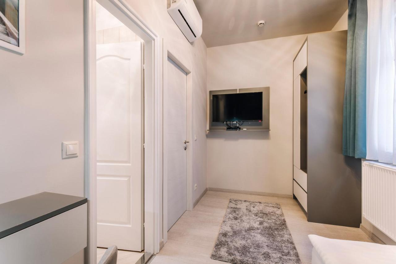 Soho Apartmanhaz 杰尔 外观 照片