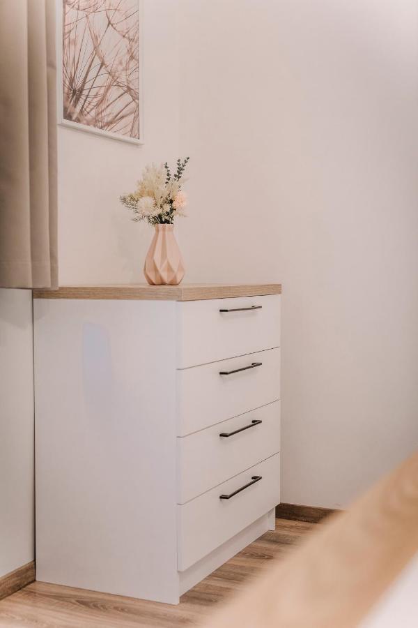 Soho Apartmanhaz 杰尔 外观 照片