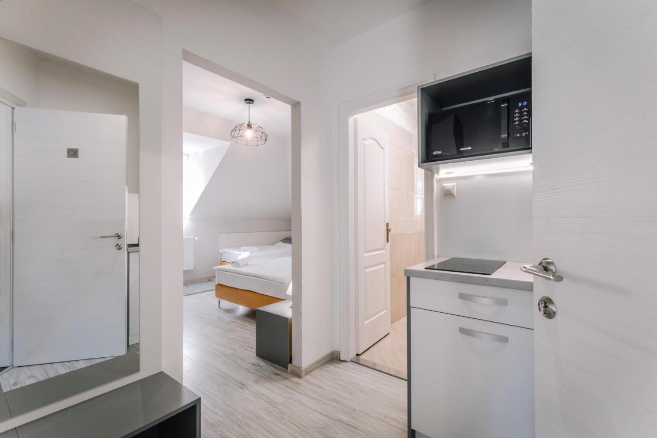 Soho Apartmanhaz 杰尔 外观 照片