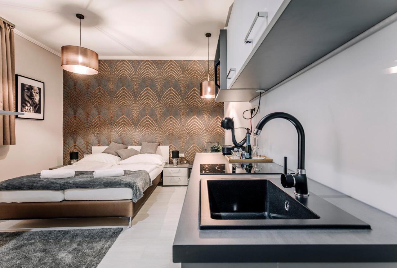 Soho Apartmanhaz 杰尔 外观 照片
